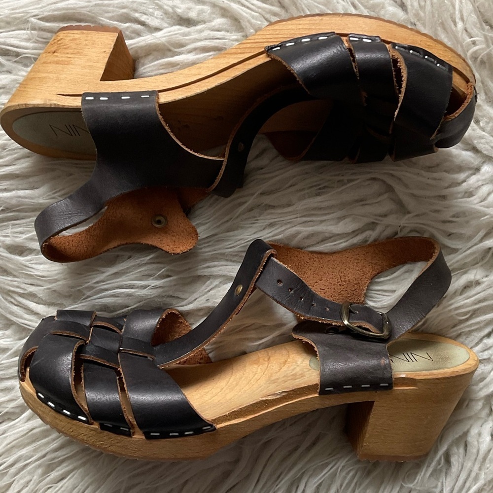 Nina Z Swedish Black Wooden Heel Leather Woven T-Strap Chunky Clog Sandals Sz 39